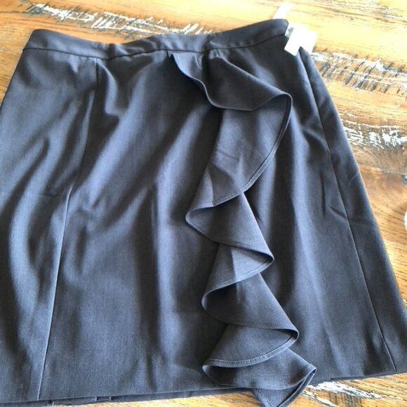 Adrienne Vittadini Women's Single Front Ruffle Gray Skirt Sz 12 - Picture 6 of 14